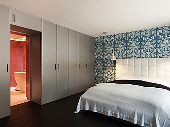 ΑΝΟΙΓΟΜΕΝΗ ΝΤΟΥΛΑΠΑ 11